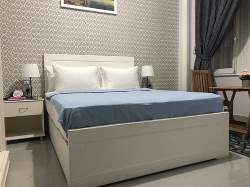 Columbia Hotel, Room