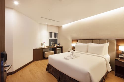 Regalia Gold Hotel, Room