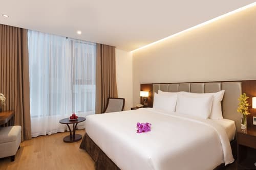 Regalia Gold Hotel, Room