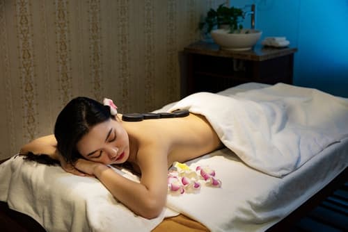 Regalia Gold Hotel, Spa treatment