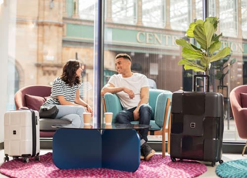 YOTEL Glasgow, Reception