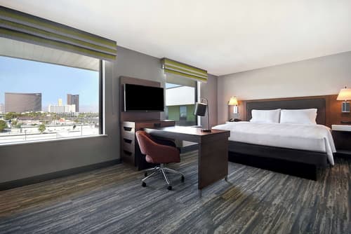 Hampton Inn & Suites Las Vegas Convention Center - No Resort Fee, Room