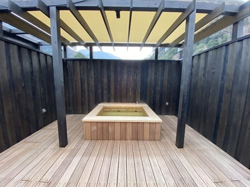 Hotel Zagakukan, Bathroom