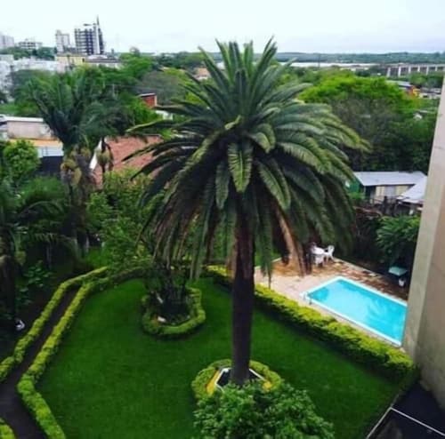 River Hotel, Property grounds