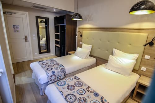 Hotel Montaigne, Room