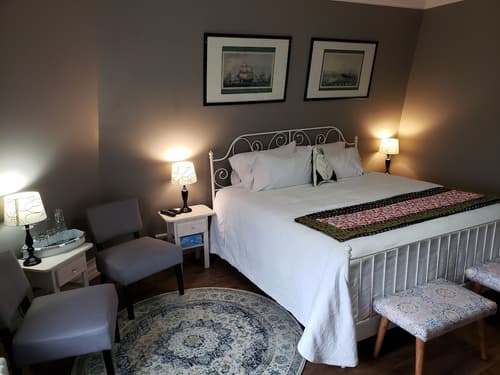 Georgestown Inn, Room