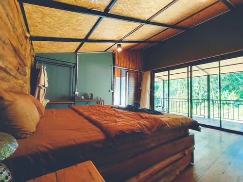 Kohmook Nurse House, Room