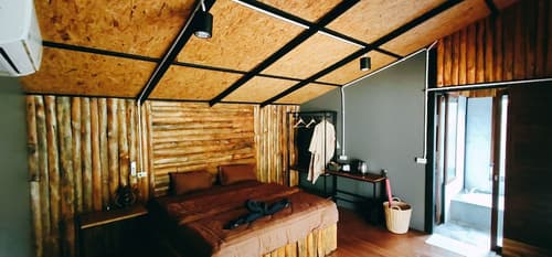 Kohmook Nurse House, Room