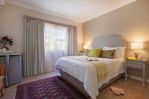 Paperbark Manor, Room