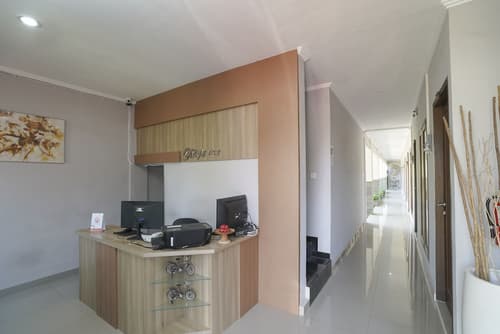 Capital O 2166 Elitya Stay, Reception