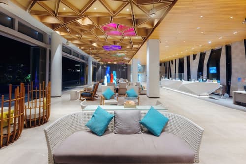 Oceanfront Beach Resort, Reception