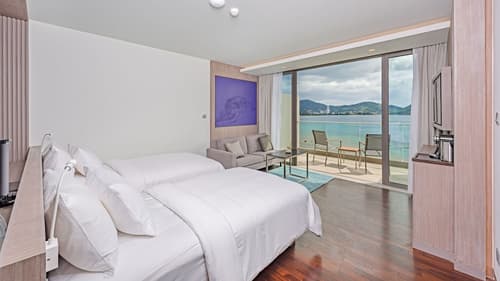 Oceanfront Beach Resort, Room