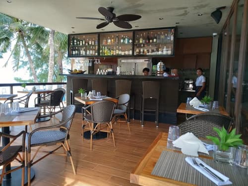 Mandarin White Sand Boracay, Bar (on property)