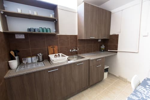 Aladdin's Hostel, Room