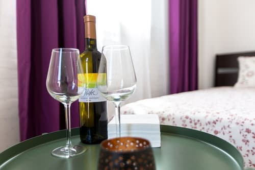 Aladdin's Hostel, Room