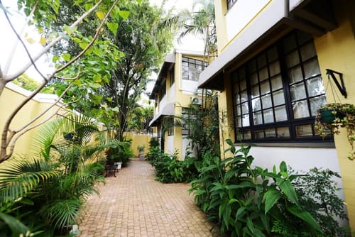 Madeline Grove B&B, Property grounds