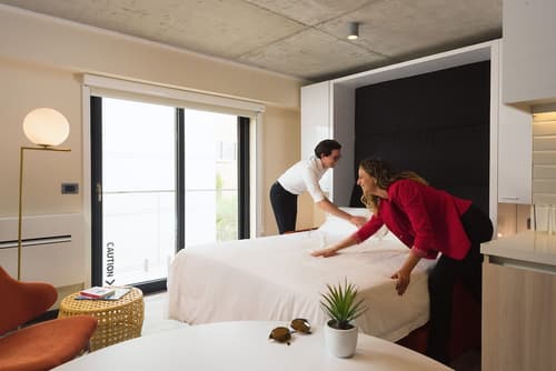 Hub Providencia, Habitación