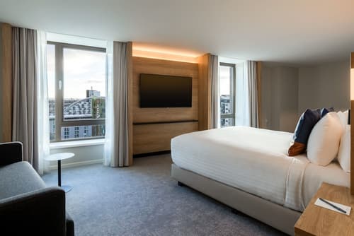 Courtyard by Marriott Glasgow SEC, Room
