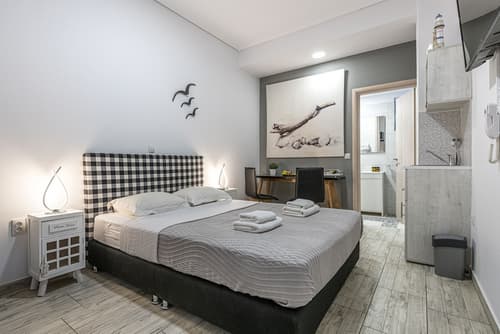 Comfort Stay Athens Airport Hotel - FREE shuttle from and to the airport, Room