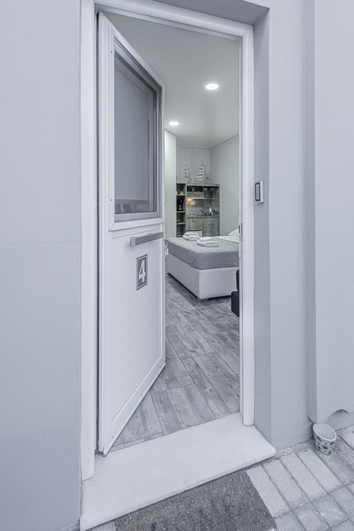 Comfort Stay Athens Airport Hotel - FREE shuttle from and to the airport, Room