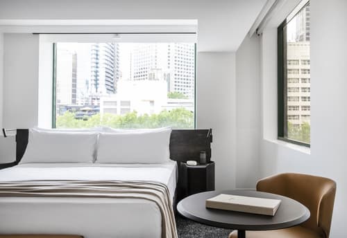 Lancemore Crossley St Melbourne, Room