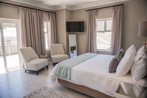 The Whale on Main B&B, Room