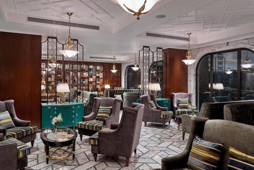 Peridot Grand Luxury Boutique Hotel, Lobby sitting area