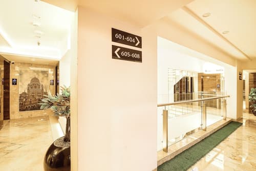 Hotel Auris & Banquets, Mumbai International Airport, Lobby