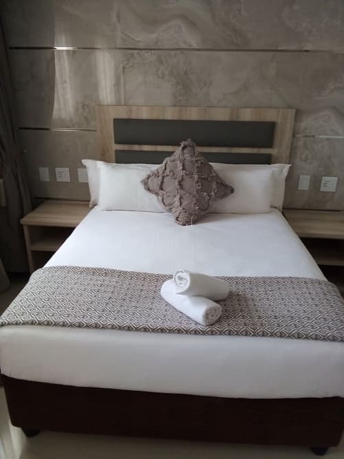 Bayside Hotel 116, Room