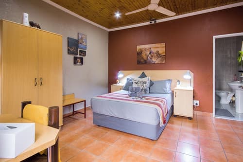 Marle' Lodge Bed & Breakfast, Room