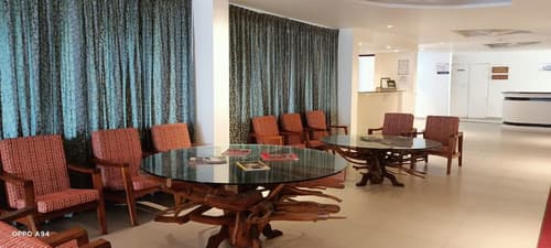 Hotel Sea Face, Reception