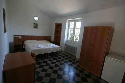 Santuario Nostra Signora di Soviore, Room