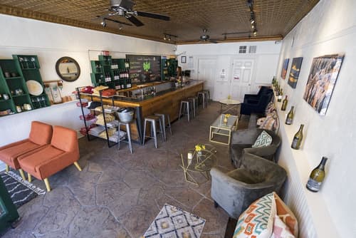 Red Garter Inn, Tasting room