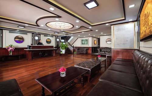 Dora Cruise, Reception