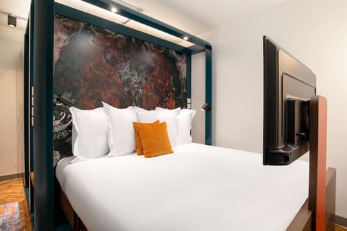 YOTEL Manchester Deansgate, Room