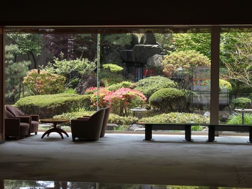 Hanabishi Hotel, Lobby