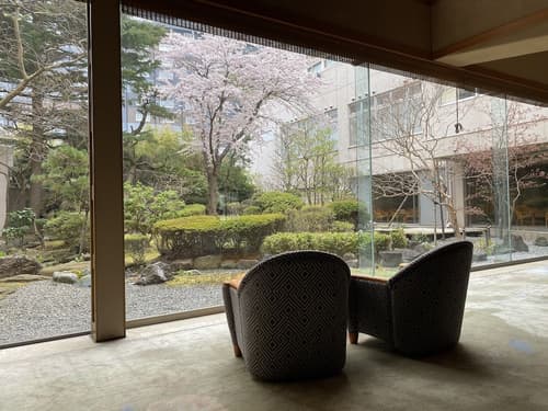 Hanabishi Hotel, Lobby