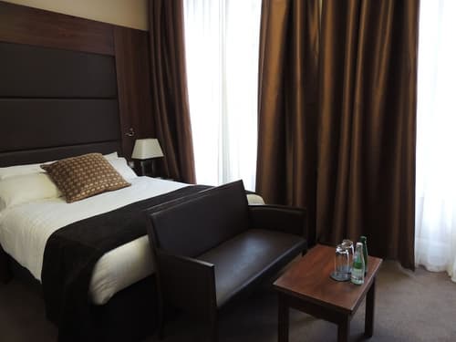 Rox Hotel Aberdeen by Compass Hospitality, Room