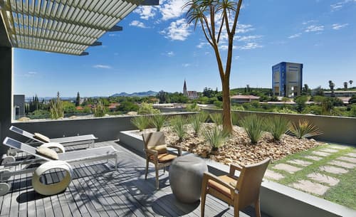 Hilton Windhoek, Terrace/patio