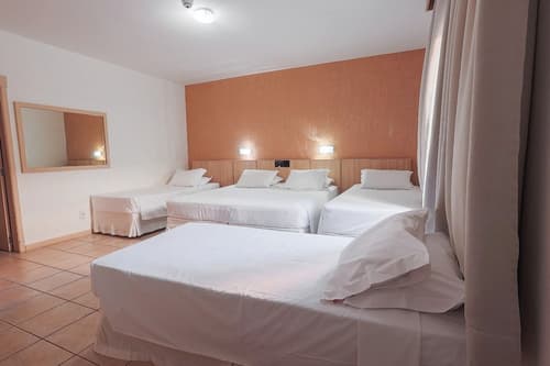 Hotel dos Açores, Room