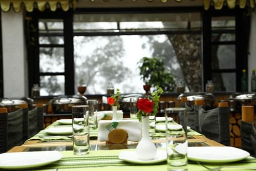 The Tall Trees Munnar, Restaurant