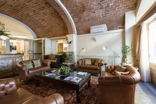 Art Atelier, Reception