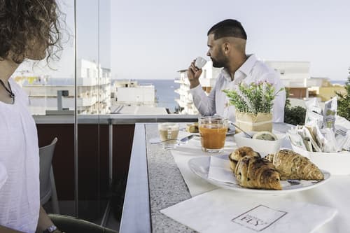 Hotel 33 Baroni, Buffet