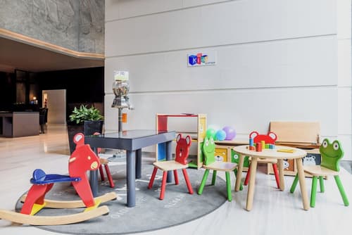 Four Points by Sheraton Bangkok Ploenchit Sukhumvit, Lobby