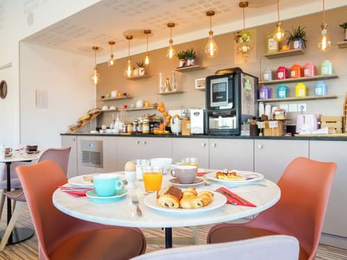 Séjours & Affaires Paris Vitry, Breakfast area