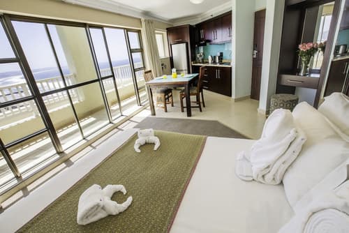 First Group The Palace All-Suite, Room