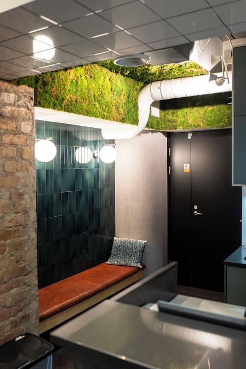 Hotel Finn, Reception