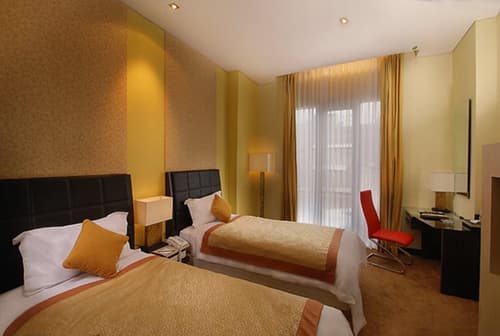 Golden Flower Hotel Bandung, Room