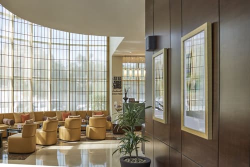 Safir Hotel Doha, Lobby sitting area