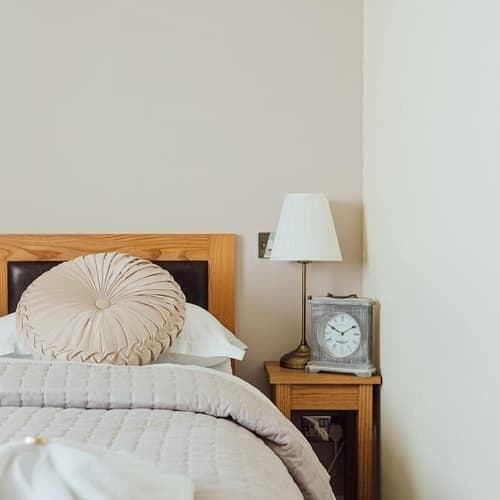 The Jolly Drover, Room